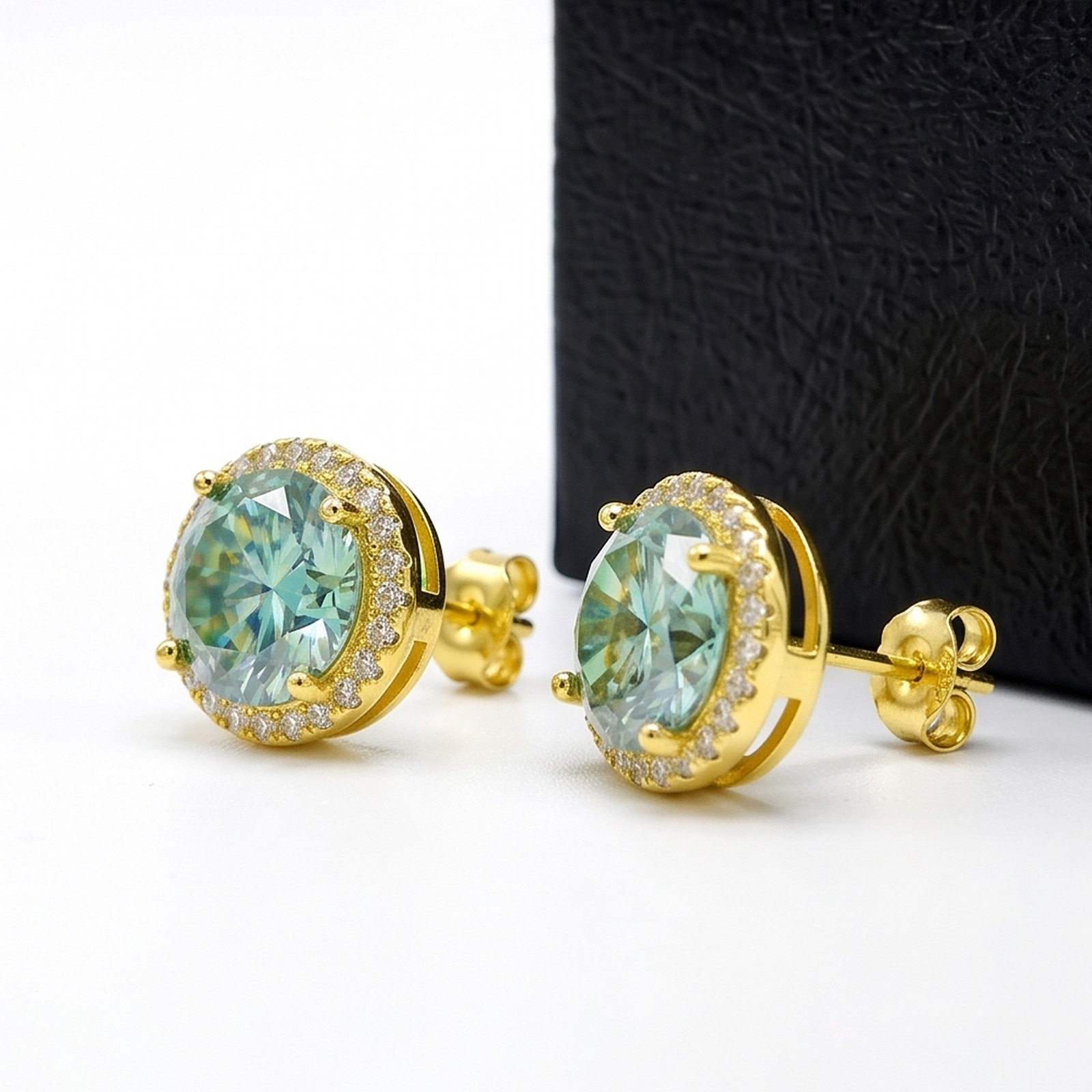 0.5/1/2/3 Carat Synthetic Moissanite Round Stud Earrings